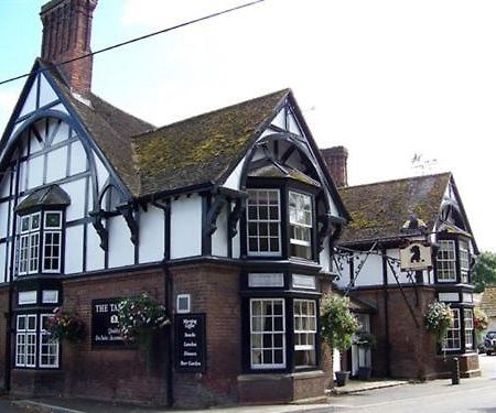 The Talbot And Apartment Iwerne Minster Room photo